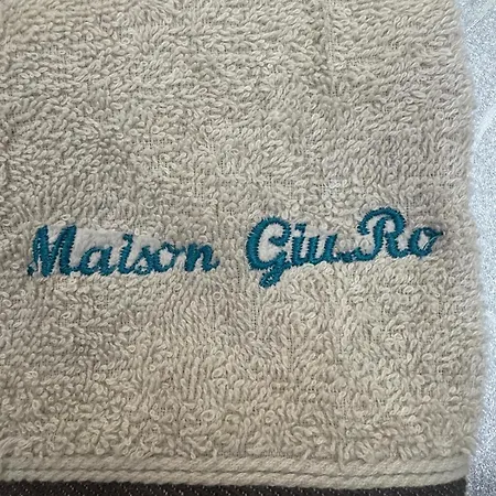 Apartment Maison Giu Ro *